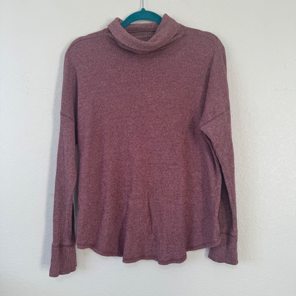 American Eagle Ribbed Turtleneck Sweater Mauve Pink Long Sleeve Size M - Picture 1 of 3